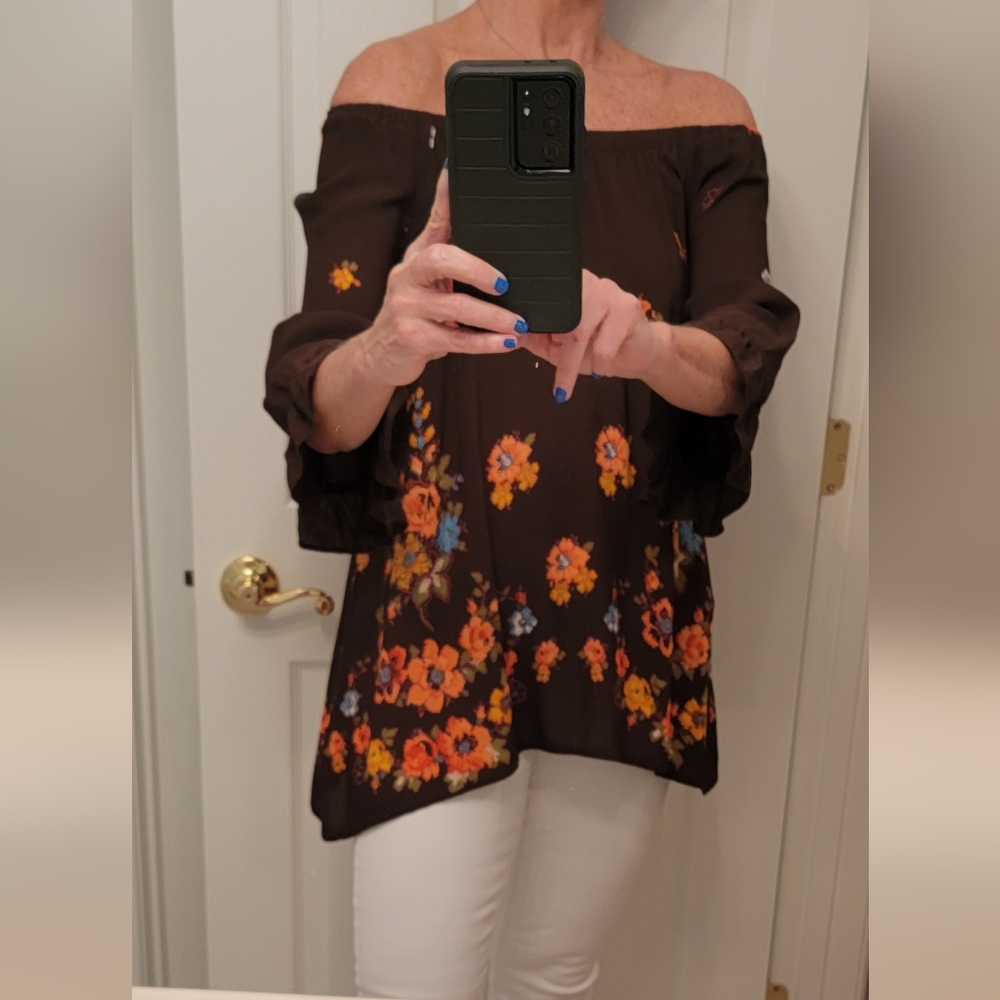 Unique off shoulder tunic